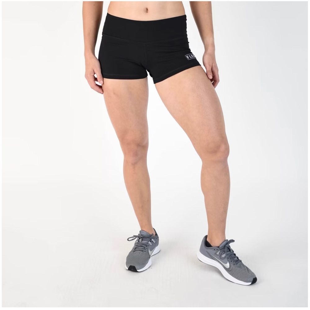 Fleo 3.25 Midrise Black Medium Short